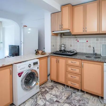 Cozy Flat With Balcony 1 Min To Beach In Apartment